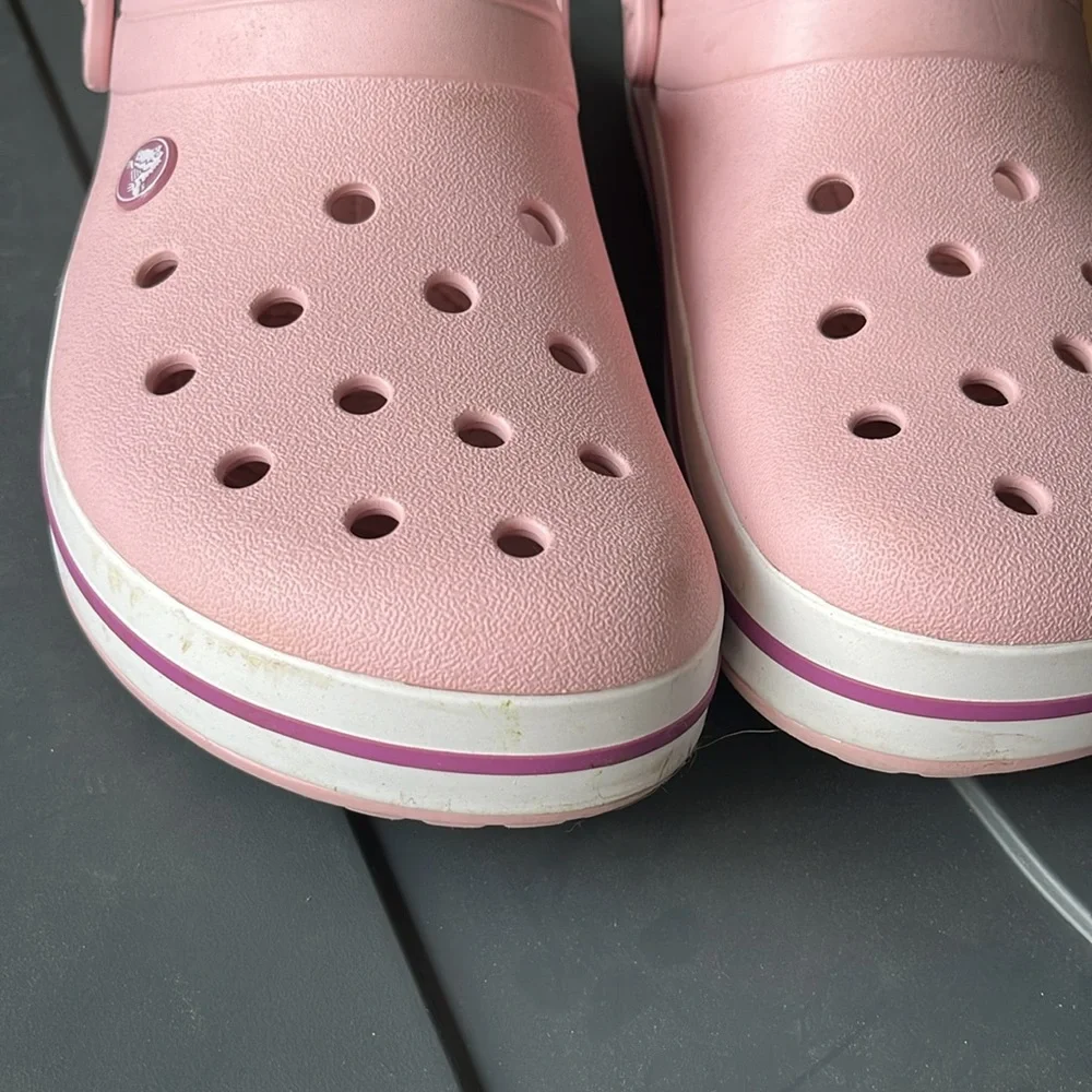 Pink crocs - Picture 4 of 4